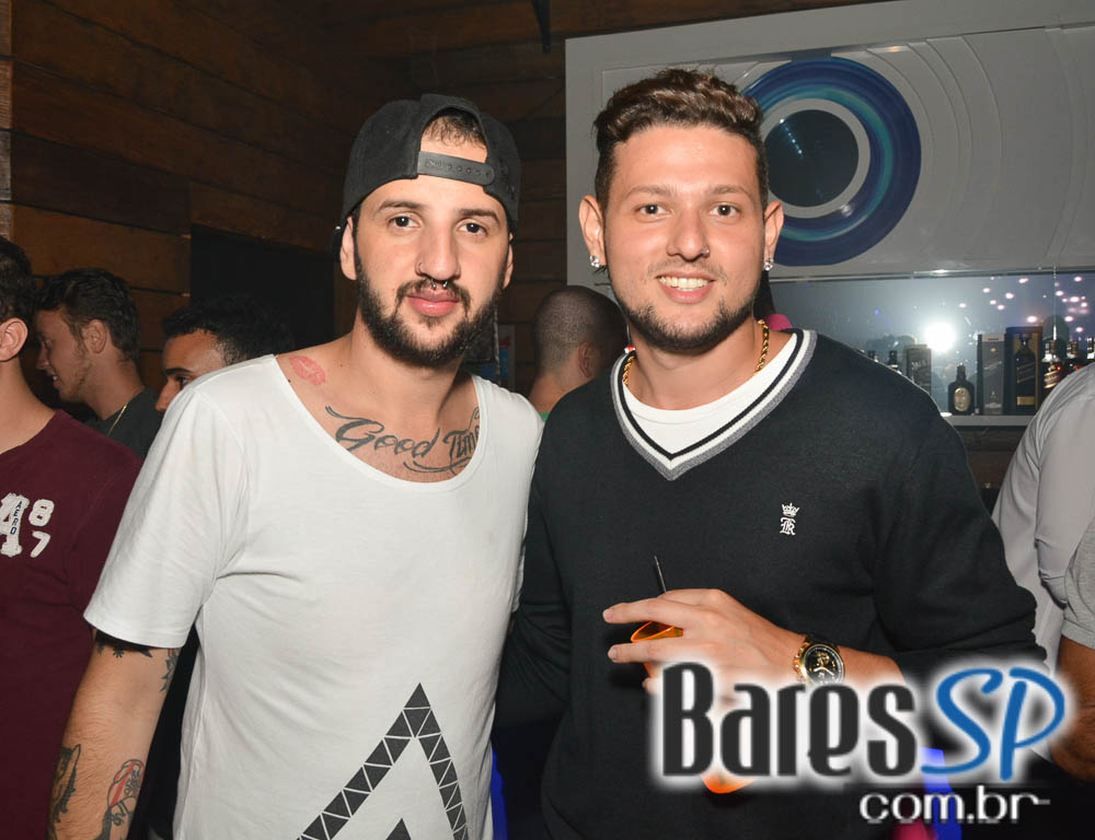 Turma do Pagode abriu Temporada de Verão com shows no palco da Brooks SP Turma do Pagode abriu Temporada de Verão com shows no palco da Brooks SP