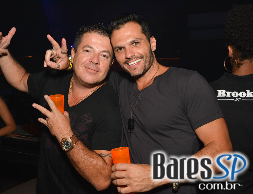 Turma do Pagode abriu Temporada de Verão com shows no palco da Brooks SP Turma do Pagode abriu Temporada de Verão com shows no palco da Brooks SP