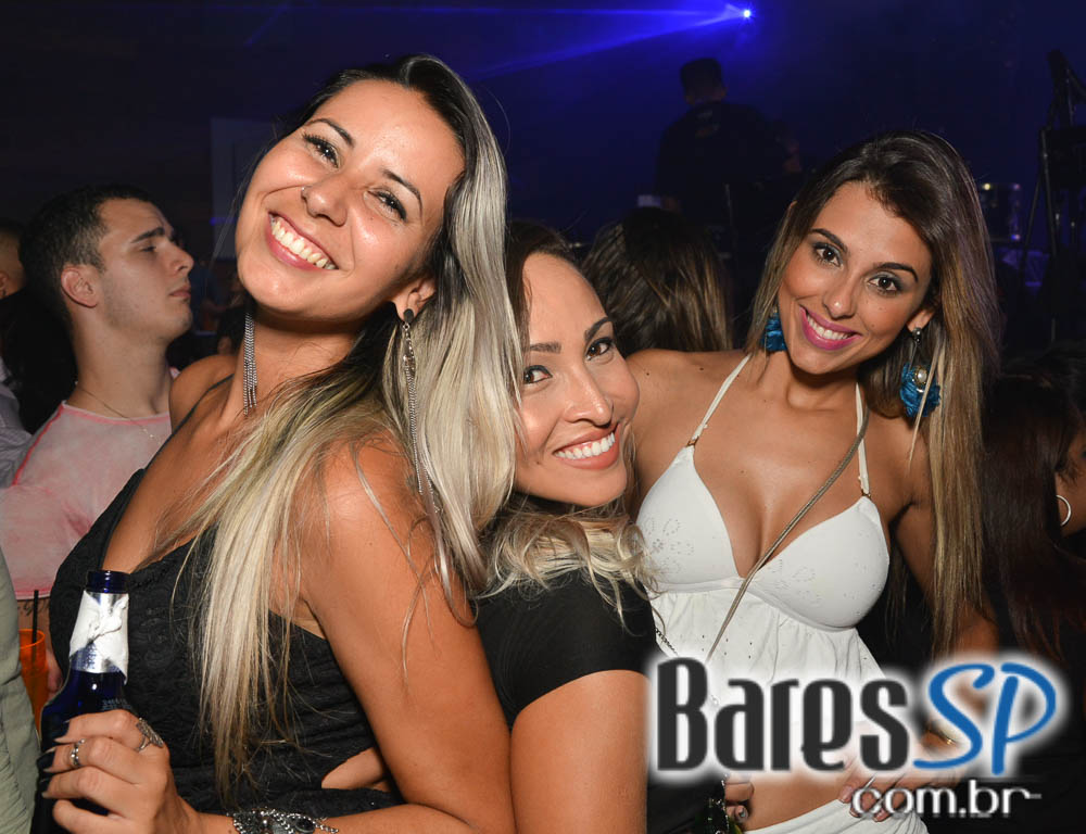 Turma do Pagode abriu Temporada de Verão com shows no palco da Brooks SP Turma do Pagode abriu Temporada de Verão com shows no palco da Brooks SP