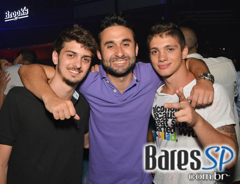 Turma do Pagode abriu Temporada de Verão com shows no palco da Brooks SP Turma do Pagode abriu Temporada de Verão com shows no palco da Brooks SP