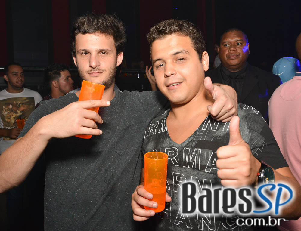 Turma do Pagode abriu Temporada de Verão com shows no palco da Brooks SP Turma do Pagode abriu Temporada de Verão com shows no palco da Brooks SP