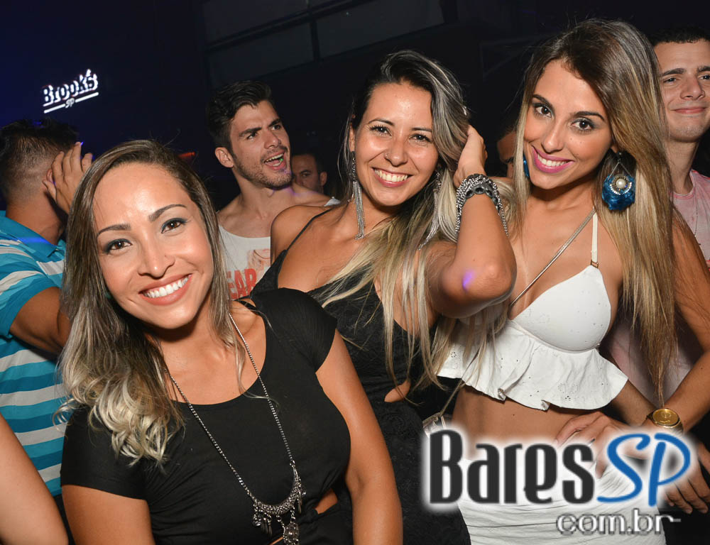 Turma do Pagode abriu Temporada de Verão com shows no palco da Brooks SP Turma do Pagode abriu Temporada de Verão com shows no palco da Brooks SP