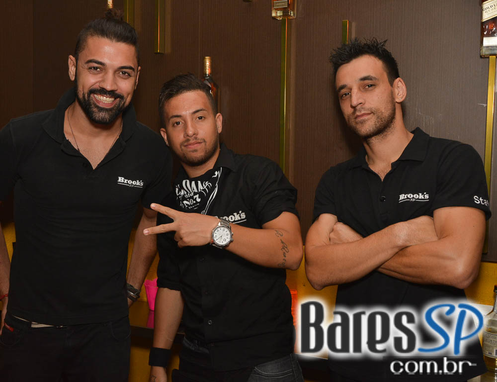 Turma do Pagode abriu Temporada de Verão com shows no palco da Brooks SP Turma do Pagode abriu Temporada de Verão com shows no palco da Brooks SP