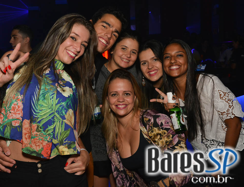 Turma do Pagode abriu Temporada de Verão com shows no palco da Brooks SP Turma do Pagode abriu Temporada de Verão com shows no palco da Brooks SP