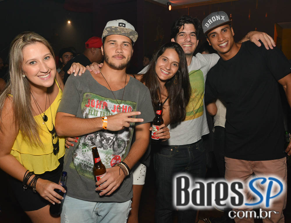 Turma do Pagode abriu Temporada de Verão com shows no palco da Brooks SP Turma do Pagode abriu Temporada de Verão com shows no palco da Brooks SP