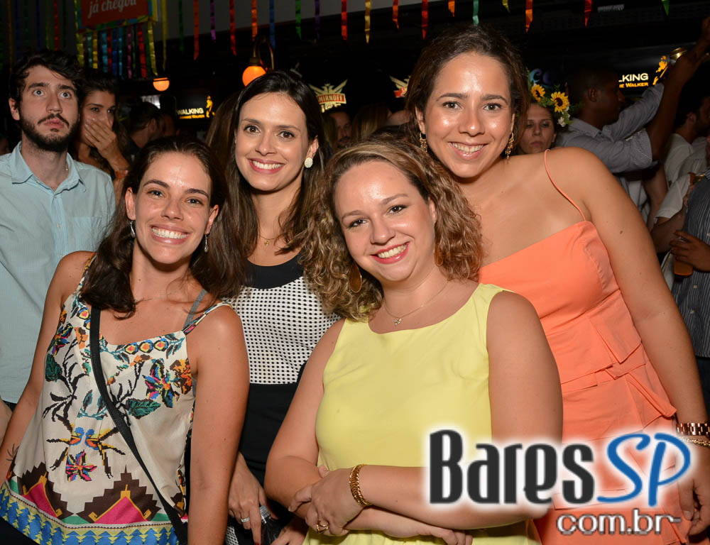 Ensaio Aberto do Bangalafumenga em São Paulo, no Carioca Club Ensaio Aberto do Bangalafumenga em São Paulo, no Carioca Club