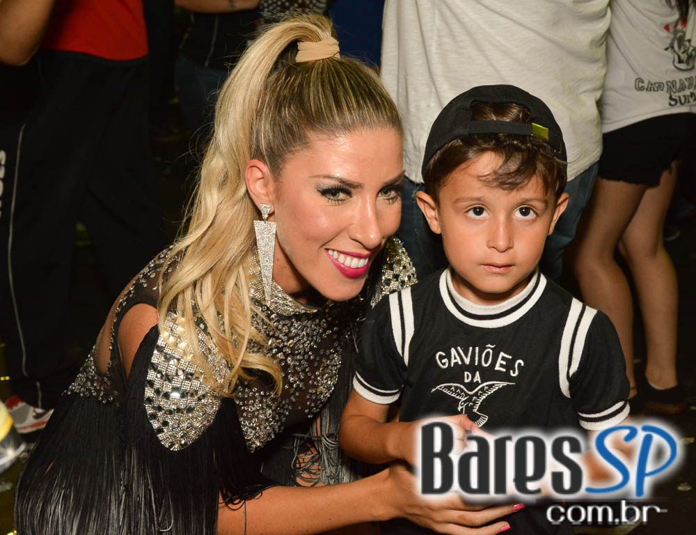 Gaviões da Fiel realiza seus ensaios para o Carnaval 2016 todas as sextas-feiras Gaviões da Fiel realiza seus ensaios para o Carnaval 2016 todas as sextas-feiras