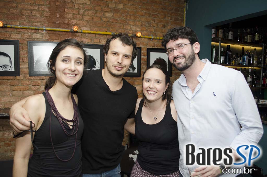 Festa Atomic Bom com Djs residentes animaram a sexta-feira do Razzmatazz Festa Atomic Bom com Djs residentes animaram a sexta-feira do Razzmatazz