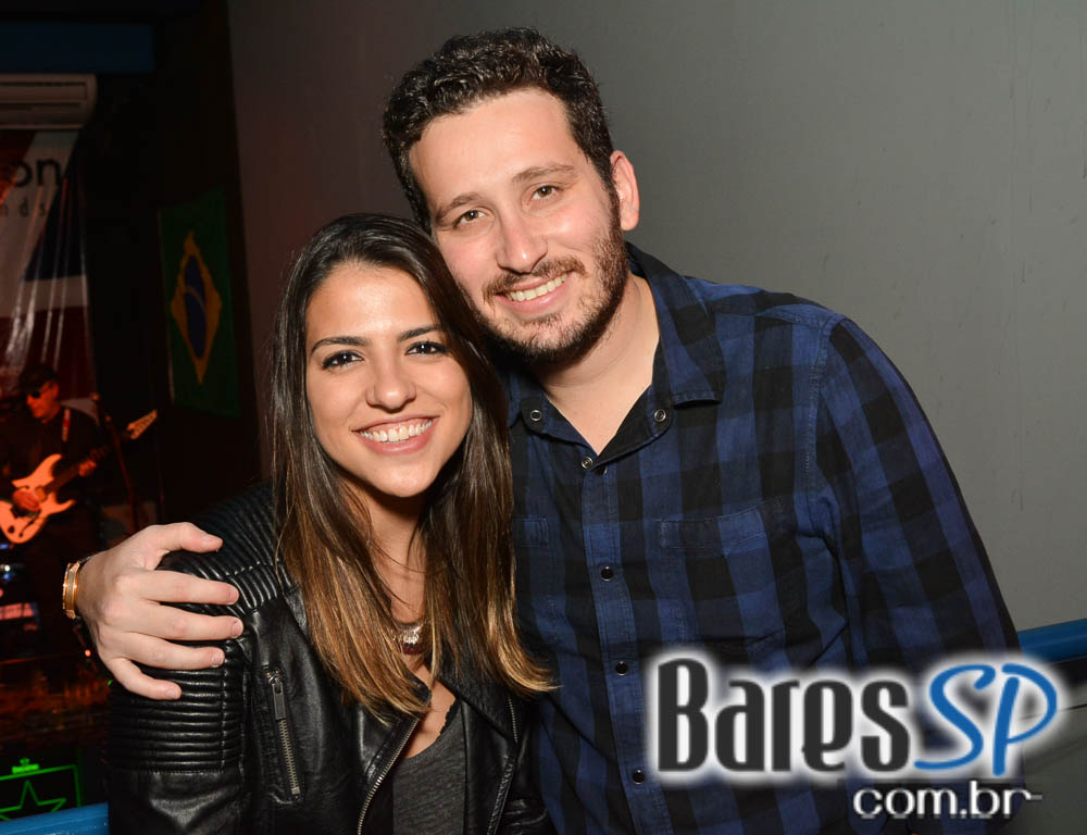 Banda Highlander agitou a London Station com o melhor do classic rock Banda Highlander agitou a London Station com o melhor do classic rock