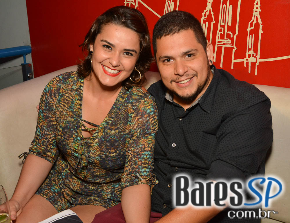 Banda Highlander agitou a London Station com o melhor do classic rock Banda Highlander agitou a London Station com o melhor do classic rock