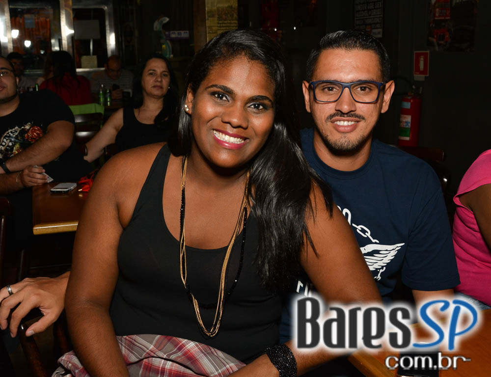 Banda Highlander agitou a London Station com o melhor do classic rock Banda Highlander agitou a London Station com o melhor do classic rock