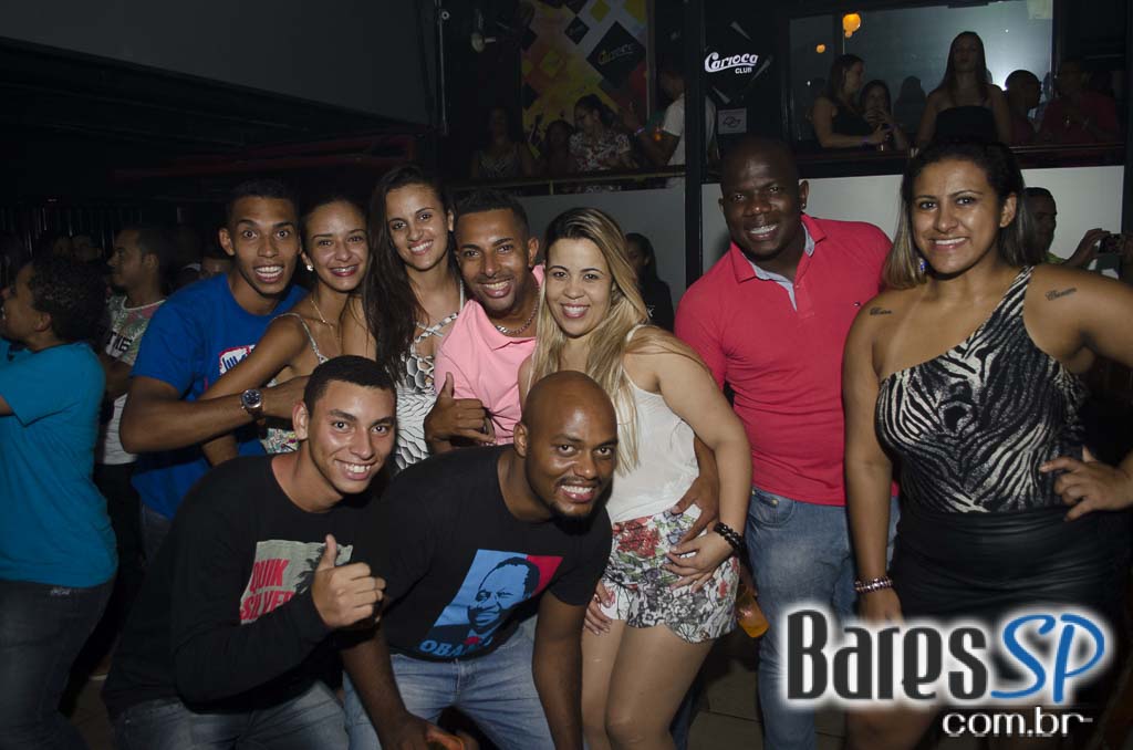 Cantor Mumuzinho se apresentou nesta sexta-feira no Carioca Club Cantor Mumuzinho se apresentou nesta sexta-feira no Carioca Club