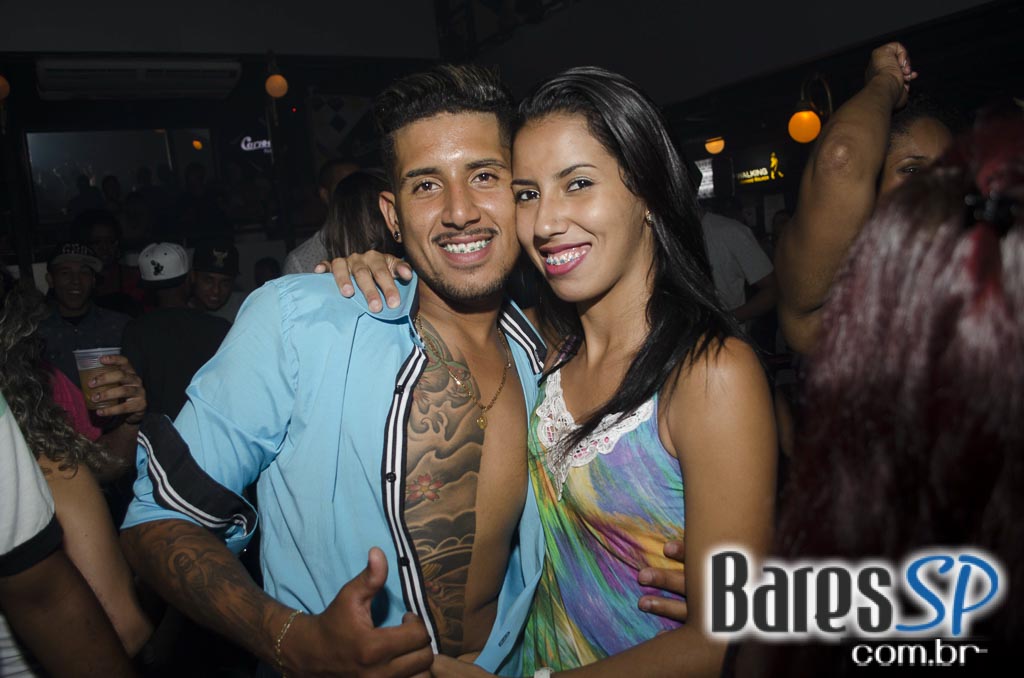 Cantor Mumuzinho se apresentou nesta sexta-feira no Carioca Club Cantor Mumuzinho se apresentou nesta sexta-feira no Carioca Club