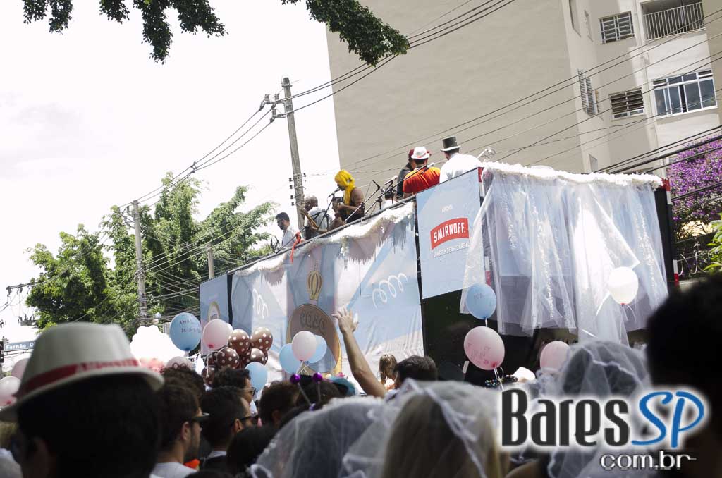 Bloco Casa Comigo 2016 desfilou pelas ruas da Brigadeiro Faria Lima Bloco Casa Comigo 2016 desfilou pelas ruas da Brigadeiro Faria Lima