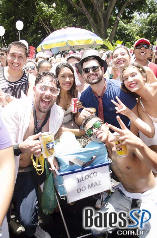 Bloco Casa Comigo 2016 desfilou pelas ruas da Brigadeiro Faria Lima Bloco Casa Comigo 2016 desfilou pelas ruas da Brigadeiro Faria Lima