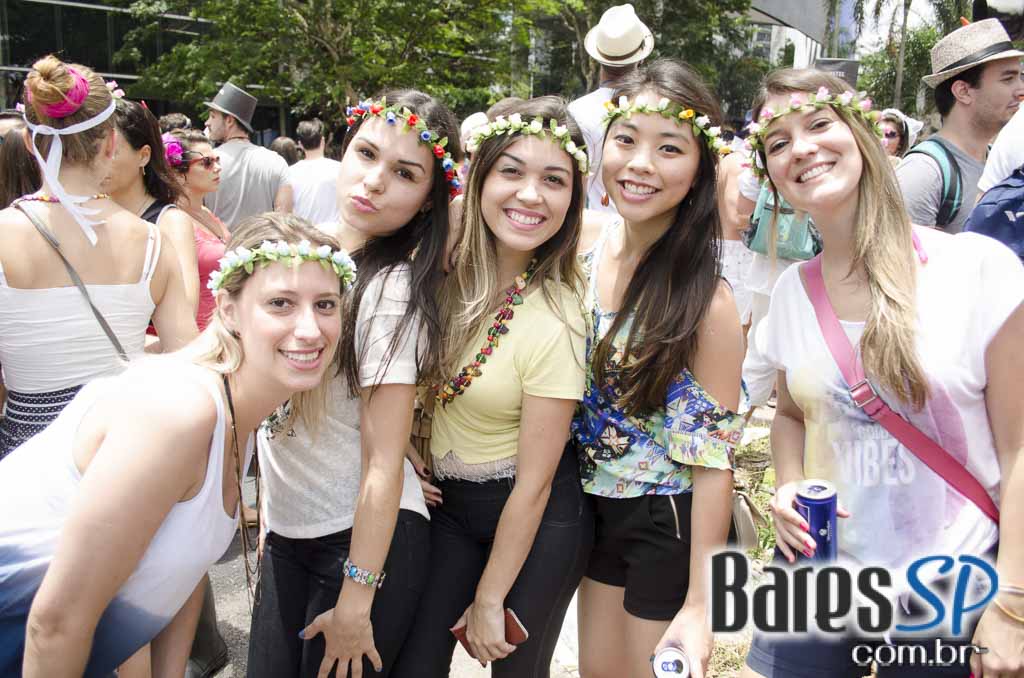 Bloco Casa Comigo 2016 desfilou pelas ruas da Brigadeiro Faria Lima Bloco Casa Comigo 2016 desfilou pelas ruas da Brigadeiro Faria Lima