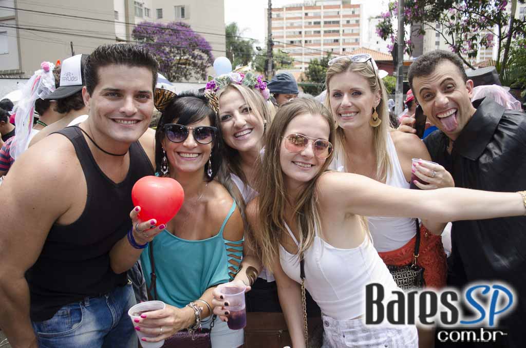 Bloco Casa Comigo 2016 desfilou pelas ruas da Brigadeiro Faria Lima Bloco Casa Comigo 2016 desfilou pelas ruas da Brigadeiro Faria Lima