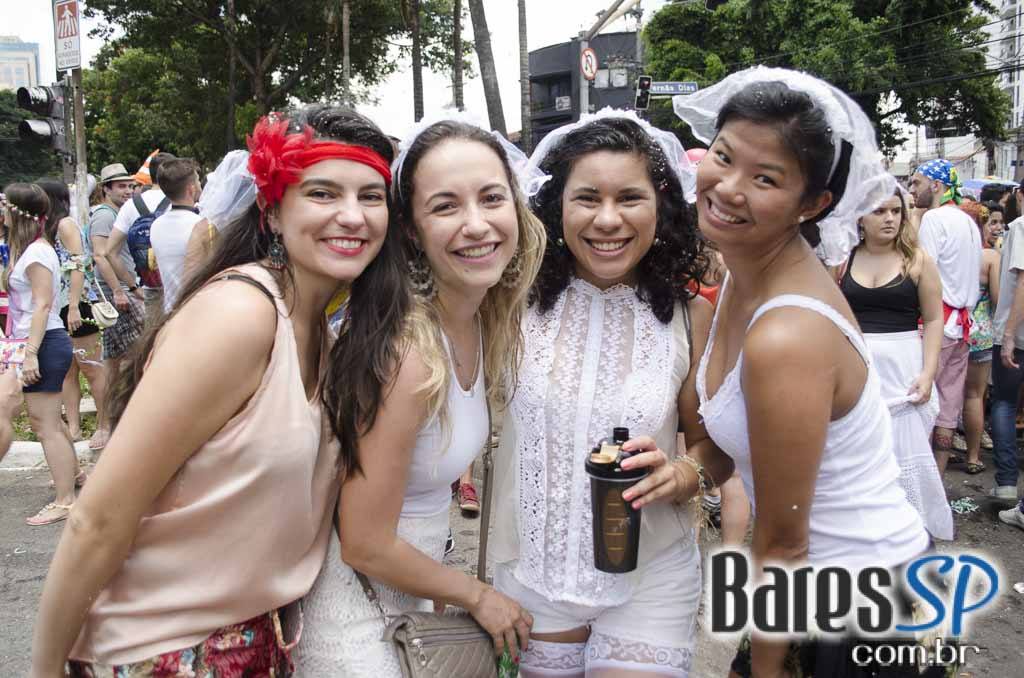 Bloco Casa Comigo 2016 desfilou pelas ruas da Brigadeiro Faria Lima Bloco Casa Comigo 2016 desfilou pelas ruas da Brigadeiro Faria Lima