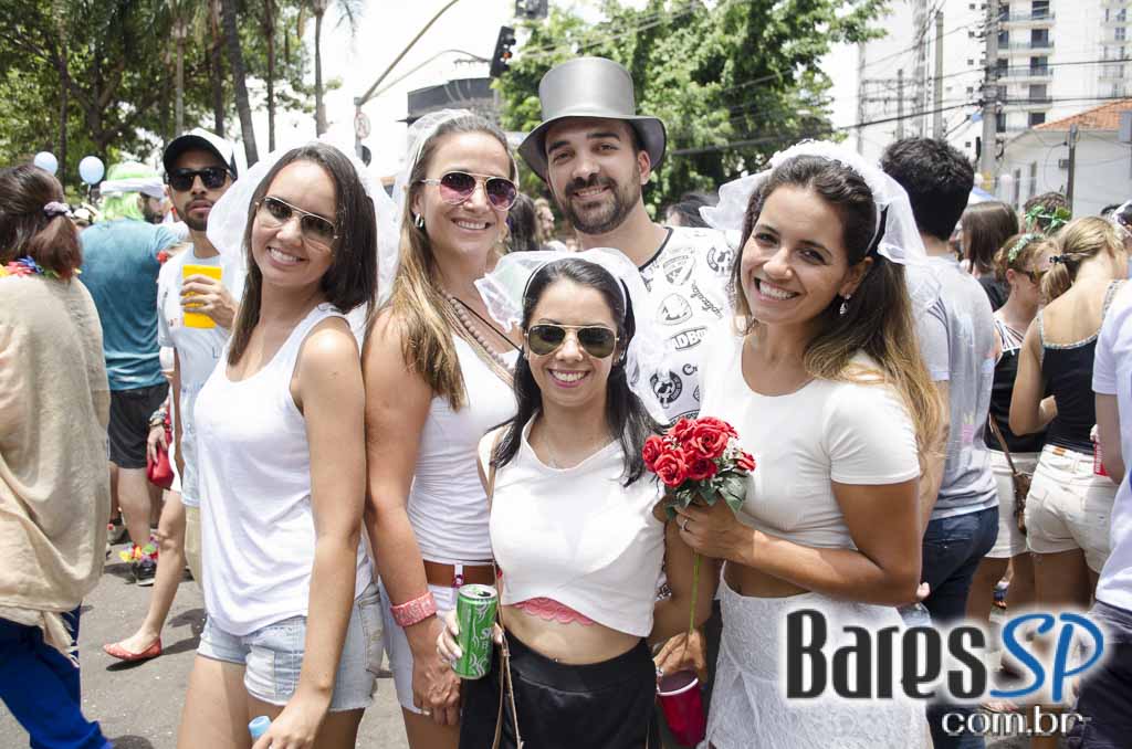 Bloco Casa Comigo 2016 desfilou pelas ruas da Brigadeiro Faria Lima Bloco Casa Comigo 2016 desfilou pelas ruas da Brigadeiro Faria Lima