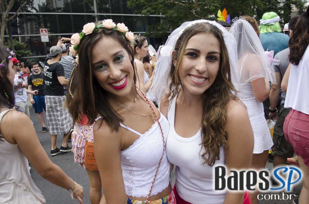 Bloco Casa Comigo 2016 desfilou pelas ruas da Brigadeiro Faria Lima Bloco Casa Comigo 2016 desfilou pelas ruas da Brigadeiro Faria Lima