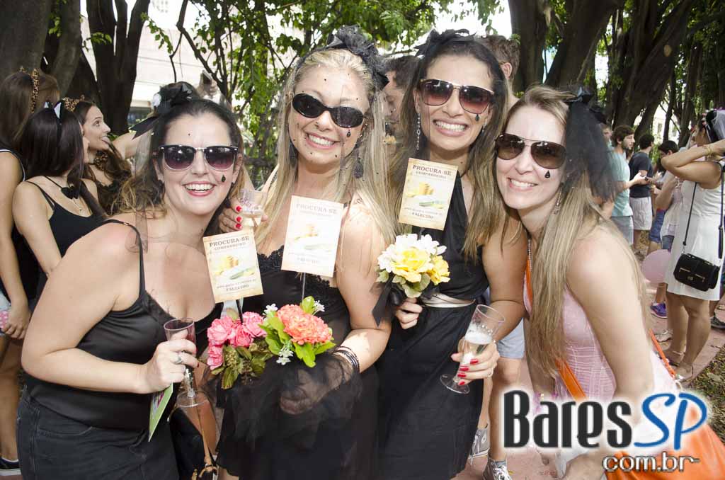 Bloco Casa Comigo 2016 desfilou pelas ruas da Brigadeiro Faria Lima Bloco Casa Comigo 2016 desfilou pelas ruas da Brigadeiro Faria Lima