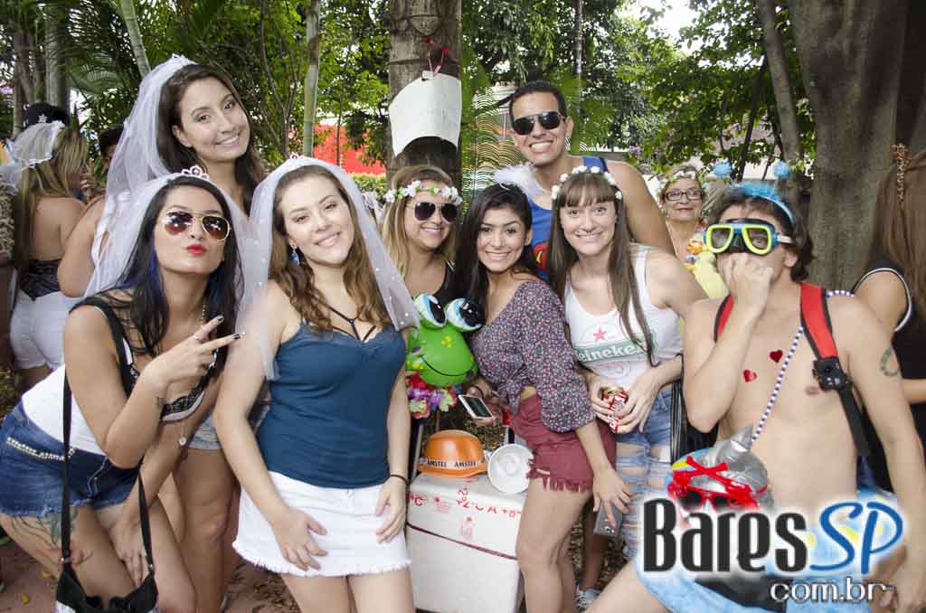 Bloco Casa Comigo 2016 desfilou pelas ruas da Brigadeiro Faria Lima Bloco Casa Comigo 2016 desfilou pelas ruas da Brigadeiro Faria Lima