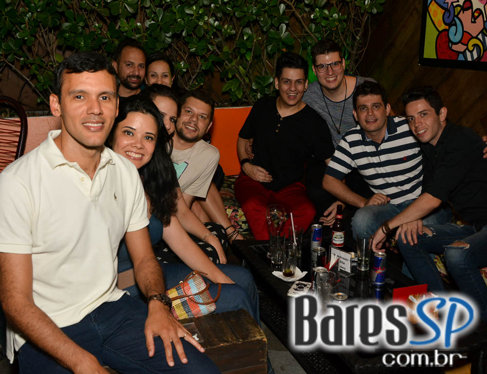 Noite do Gelinho com DJs Sandrinho, Zhenna e Daniel Tutunic no Akbar Lounge e Disco sábado Noite do Gelinho com DJs Sandrinho, Zhenna e Daniel Tutunic no Akbar Lounge e Disco sábado
