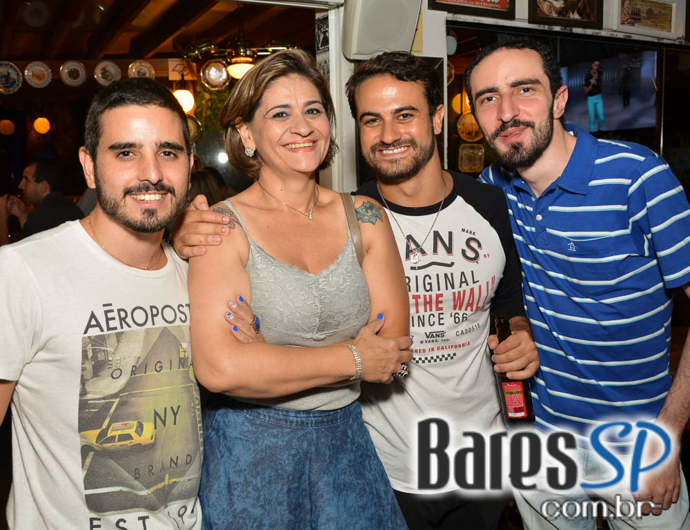 Noite do Gelinho com DJs Sandrinho, Zhenna e Daniel Tutunic no Akbar Lounge e Disco sábado Noite do Gelinho com DJs Sandrinho, Zhenna e Daniel Tutunic no Akbar Lounge e Disco sábado