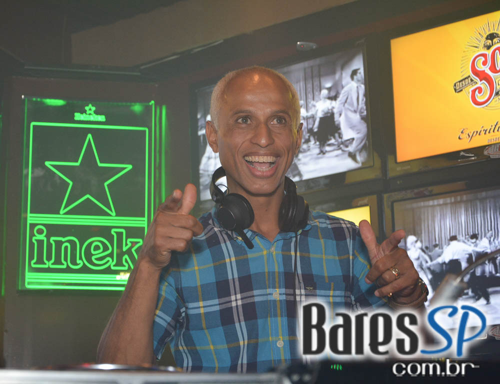 Noite do Gelinho com DJs Sandrinho, Zhenna e Daniel Tutunic no Akbar Lounge e Disco sábado Noite do Gelinho com DJs Sandrinho, Zhenna e Daniel Tutunic no Akbar Lounge e Disco sábado