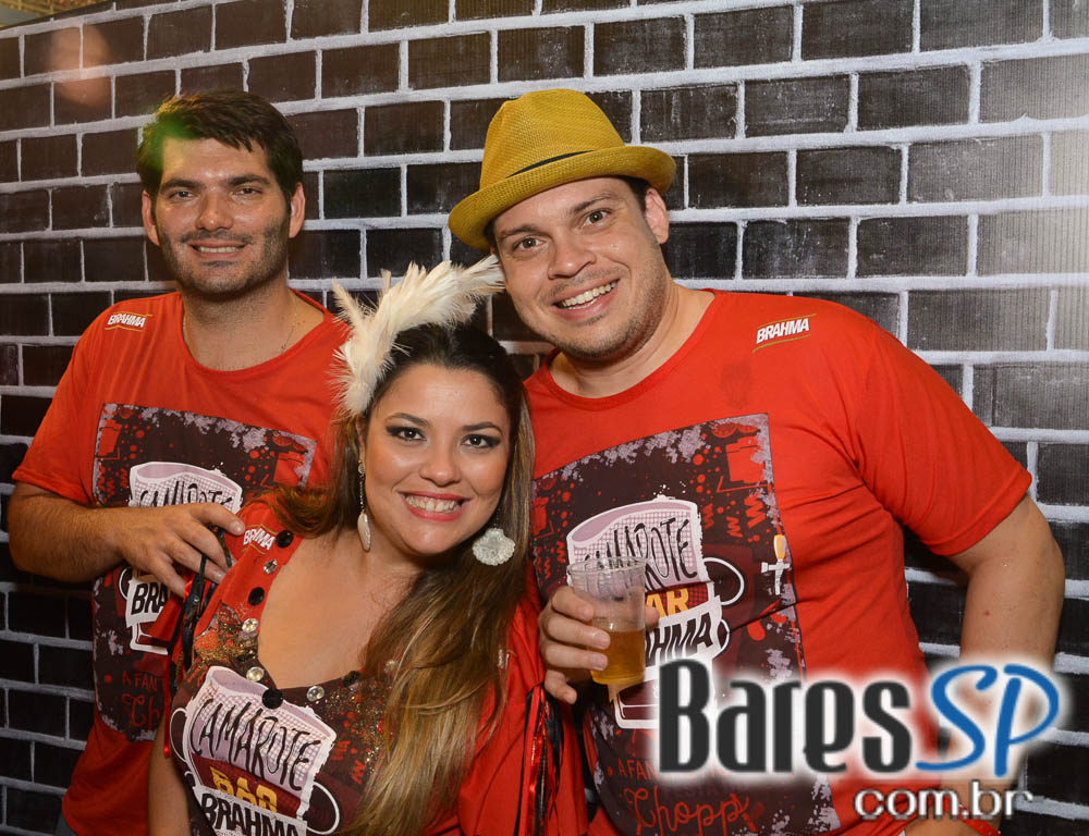 Camarote Bar Brahma promoveu a Fantastica Festa do Chopp com shows de Tiago Abravanel e Mr. Catra Camarote Bar Brahma promoveu a Fantastica Festa do Chopp com shows de Tiago Abravanel e Mr. Catra
