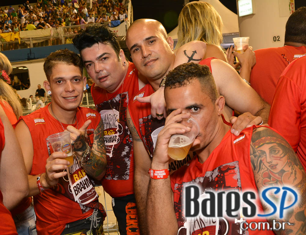 Camarote Bar Brahma promoveu a Fantastica Festa do Chopp com shows de Tiago Abravanel e Mr. Catra Camarote Bar Brahma promoveu a Fantastica Festa do Chopp com shows de Tiago Abravanel e Mr. Catra