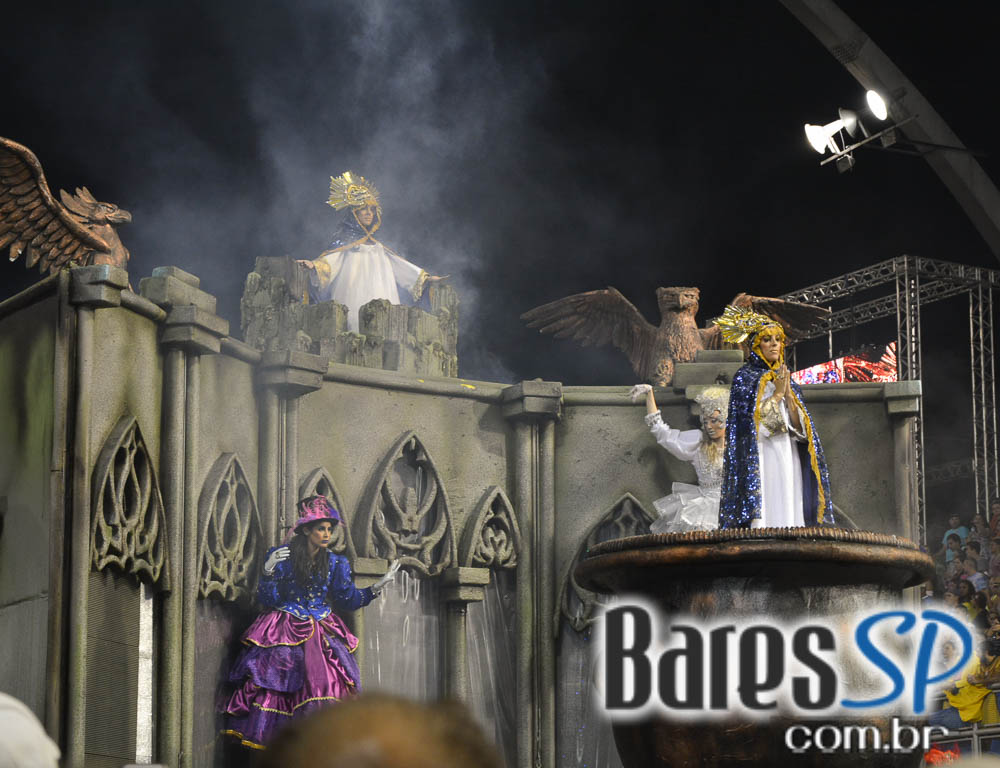 Camarote Bar Brahma promoveu a Fantastica Festa do Chopp com shows de Tiago Abravanel e Mr. Catra Camarote Bar Brahma promoveu a Fantastica Festa do Chopp com shows de Tiago Abravanel e Mr. Catra