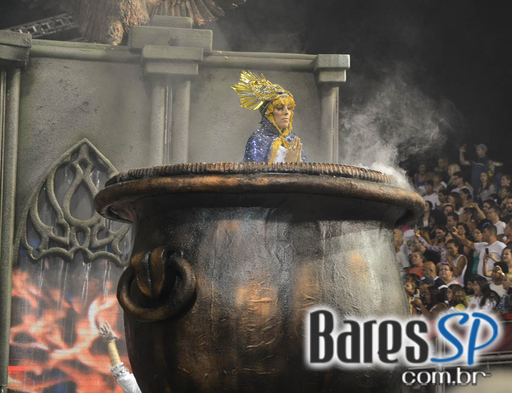 Camarote Bar Brahma promoveu a Fantastica Festa do Chopp com shows de Tiago Abravanel e Mr. Catra Camarote Bar Brahma promoveu a Fantastica Festa do Chopp com shows de Tiago Abravanel e Mr. Catra