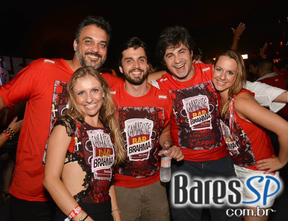 Camarote Bar Brahma promoveu a Fantastica Festa do Chopp com shows de Tiago Abravanel e Mr. Catra Camarote Bar Brahma promoveu a Fantastica Festa do Chopp com shows de Tiago Abravanel e Mr. Catra