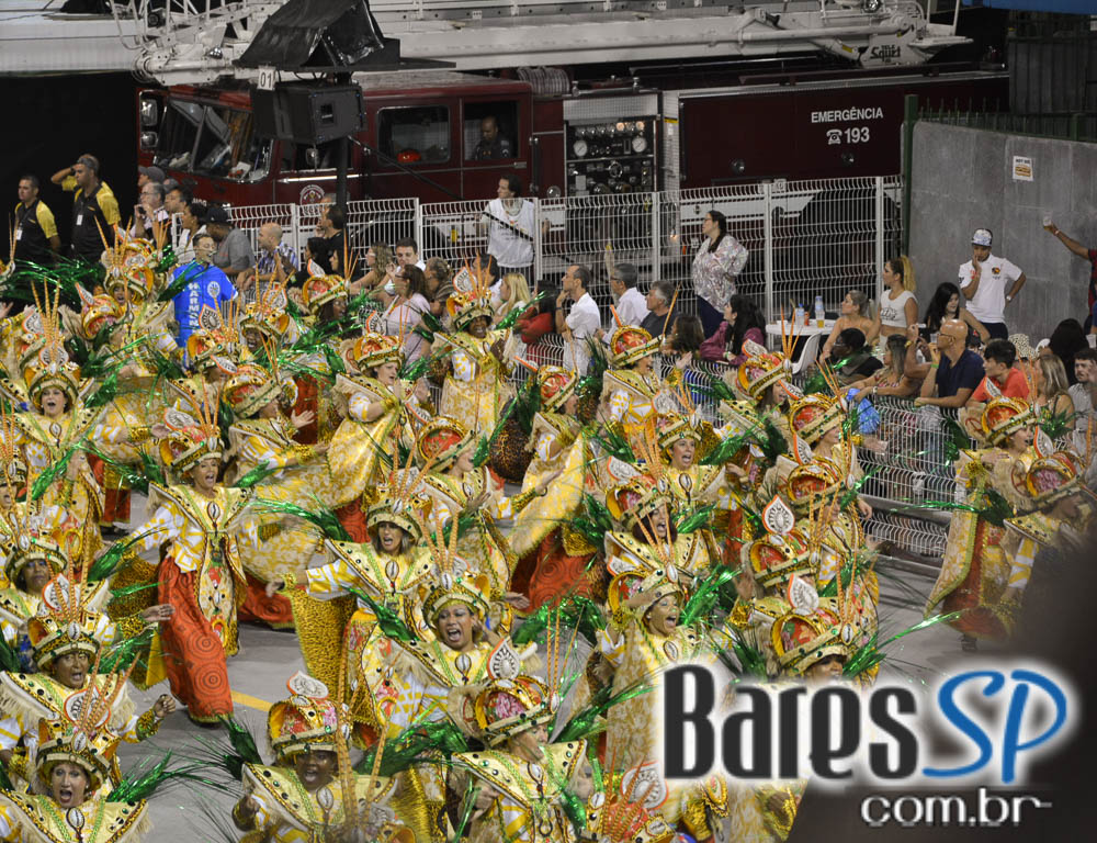 Camarote Bar Brahma promoveu a Fantastica Festa do Chopp com shows de Tiago Abravanel e Mr. Catra Camarote Bar Brahma promoveu a Fantastica Festa do Chopp com shows de Tiago Abravanel e Mr. Catra