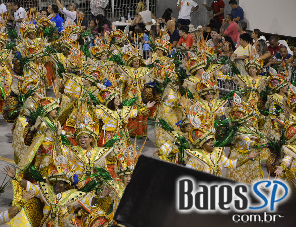 Camarote Bar Brahma promoveu a Fantastica Festa do Chopp com shows de Tiago Abravanel e Mr. Catra Camarote Bar Brahma promoveu a Fantastica Festa do Chopp com shows de Tiago Abravanel e Mr. Catra