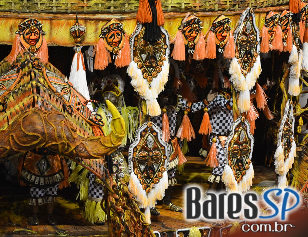 Camarote Bar Brahma promoveu a Fantastica Festa do Chopp com shows de Tiago Abravanel e Mr. Catra Camarote Bar Brahma promoveu a Fantastica Festa do Chopp com shows de Tiago Abravanel e Mr. Catra