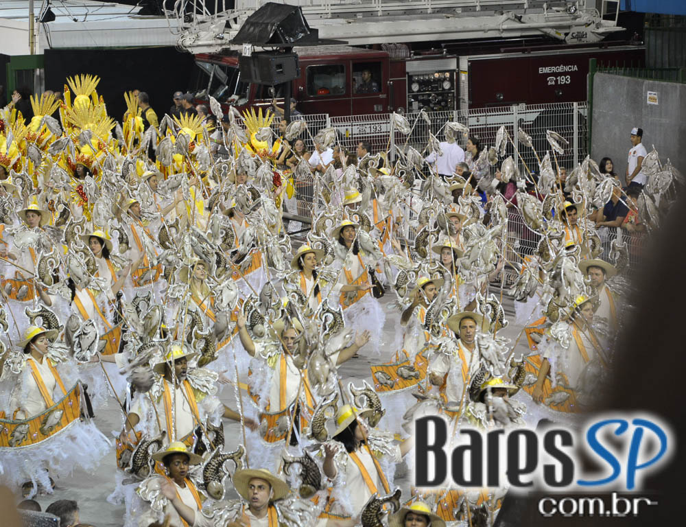 Camarote Bar Brahma promoveu a Fantastica Festa do Chopp com shows de Tiago Abravanel e Mr. Catra Camarote Bar Brahma promoveu a Fantastica Festa do Chopp com shows de Tiago Abravanel e Mr. Catra