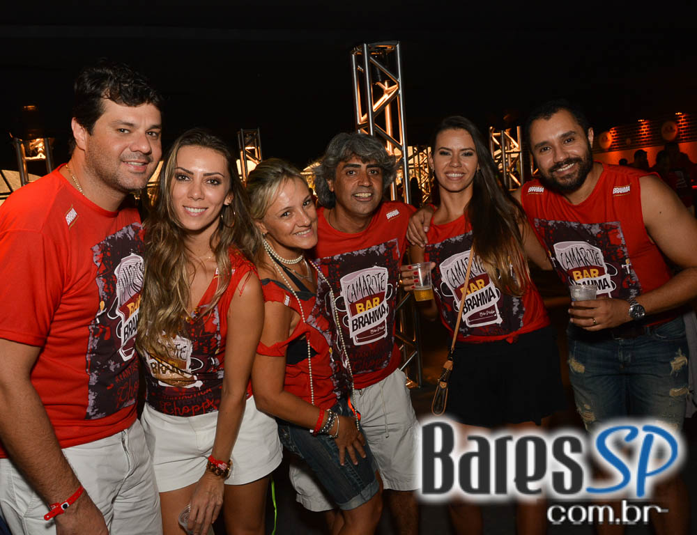 Camarote Bar Brahma promoveu a Fantastica Festa do Chopp com shows de Tiago Abravanel e Mr. Catra Camarote Bar Brahma promoveu a Fantastica Festa do Chopp com shows de Tiago Abravanel e Mr. Catra
