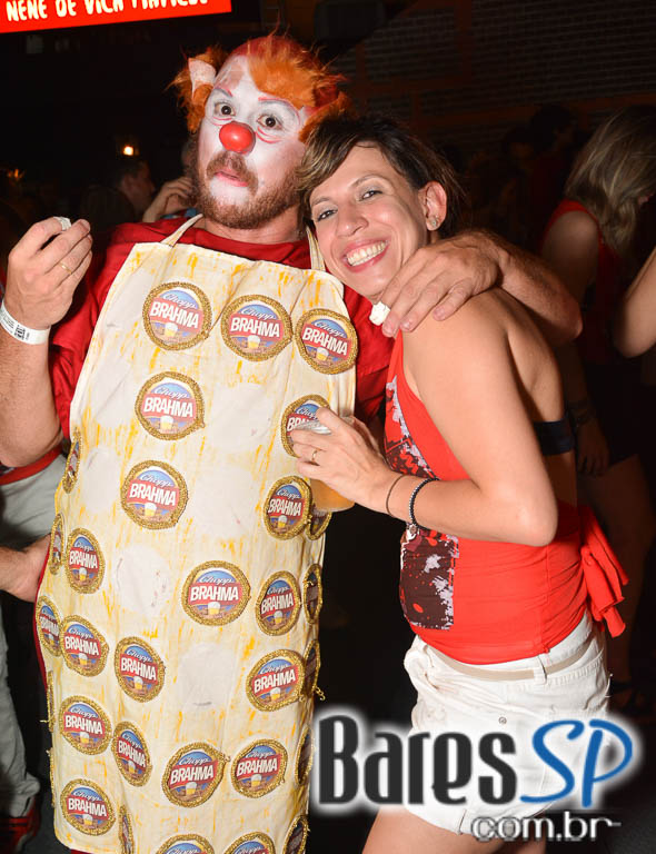 Camarote Bar Brahma promoveu a Fantastica Festa do Chopp com shows de Tiago Abravanel e Mr. Catra Camarote Bar Brahma promoveu a Fantastica Festa do Chopp com shows de Tiago Abravanel e Mr. Catra