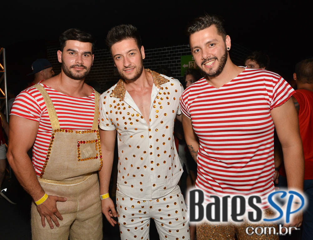 Camarote Bar Brahma promoveu a Fantastica Festa do Chopp com shows de Tiago Abravanel e Mr. Catra Camarote Bar Brahma promoveu a Fantastica Festa do Chopp com shows de Tiago Abravanel e Mr. Catra