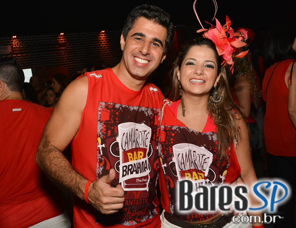 Camarote Bar Brahma promoveu a Fantastica Festa do Chopp com shows de Tiago Abravanel e Mr. Catra Camarote Bar Brahma promoveu a Fantastica Festa do Chopp com shows de Tiago Abravanel e Mr. Catra