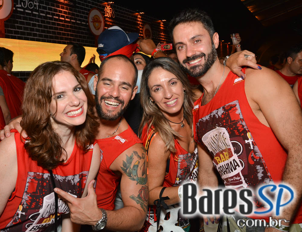 Camarote Bar Brahma promoveu a Fantastica Festa do Chopp com shows de Tiago Abravanel e Mr. Catra Camarote Bar Brahma promoveu a Fantastica Festa do Chopp com shows de Tiago Abravanel e Mr. Catra