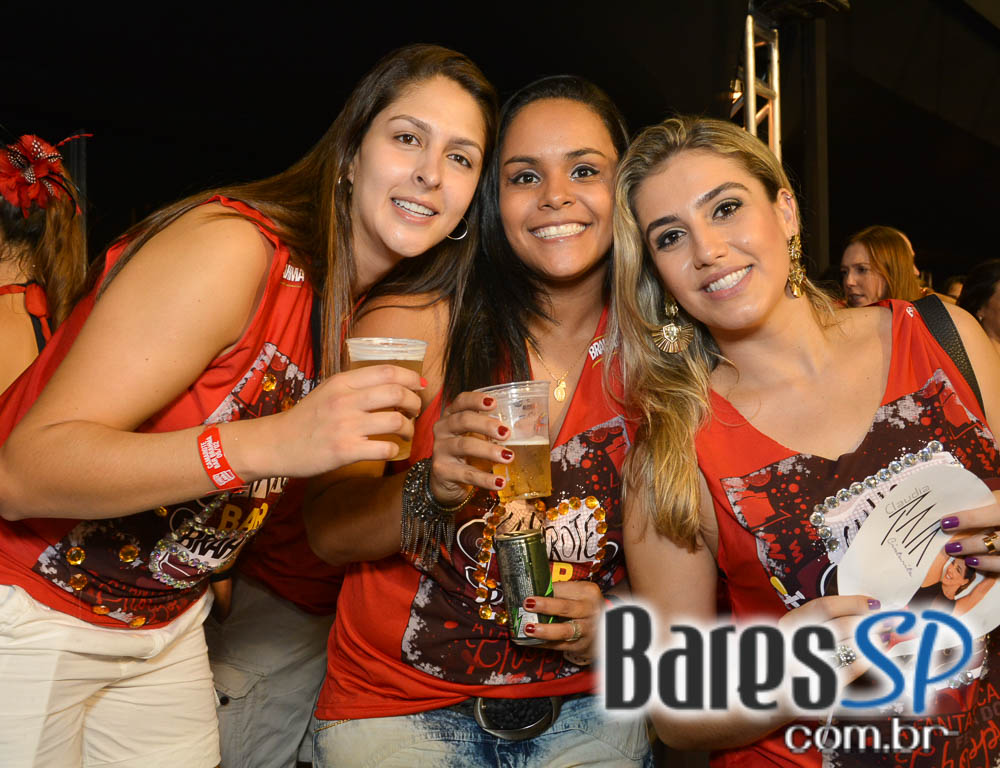 Camarote Bar Brahma promoveu a Fantastica Festa do Chopp com shows de Tiago Abravanel e Mr. Catra Camarote Bar Brahma promoveu a Fantastica Festa do Chopp com shows de Tiago Abravanel e Mr. Catra