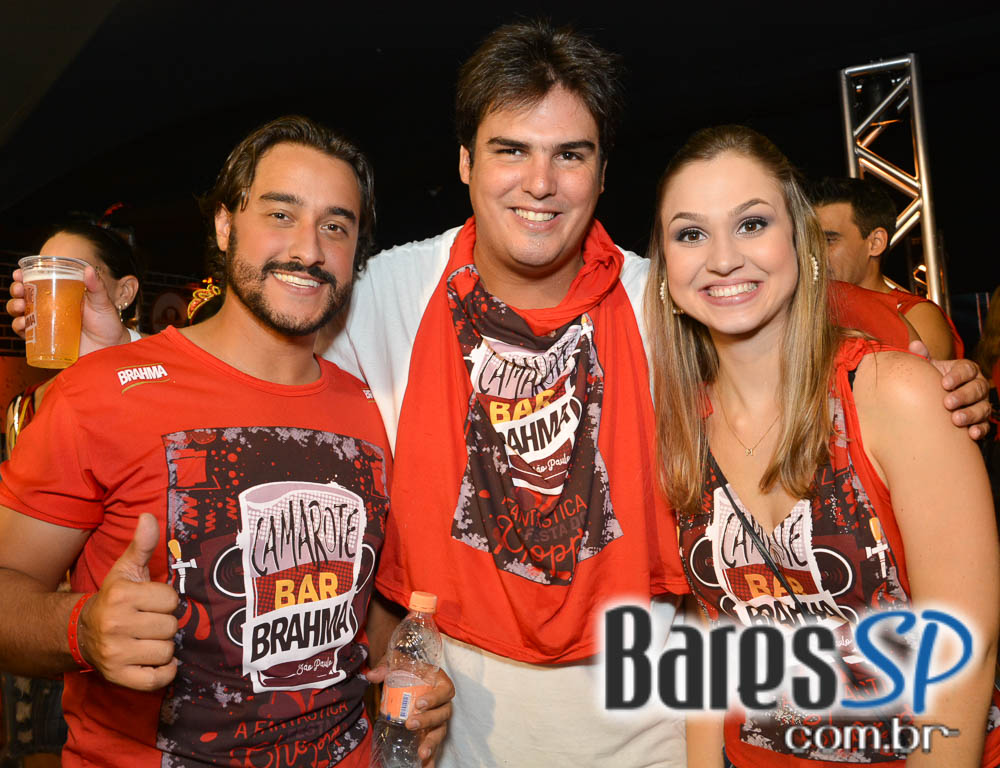 Camarote Bar Brahma promoveu a Fantastica Festa do Chopp com shows de Tiago Abravanel e Mr. Catra Camarote Bar Brahma promoveu a Fantastica Festa do Chopp com shows de Tiago Abravanel e Mr. Catra