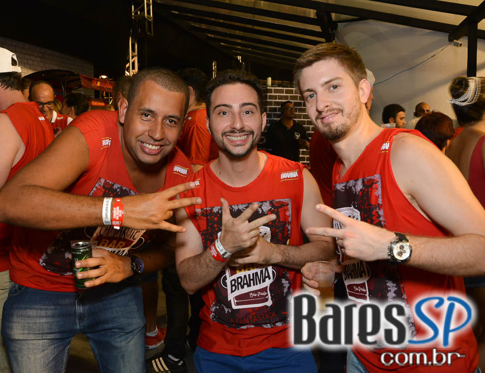 Camarote Bar Brahma promoveu a Fantastica Festa do Chopp com shows de Tiago Abravanel e Mr. Catra Camarote Bar Brahma promoveu a Fantastica Festa do Chopp com shows de Tiago Abravanel e Mr. Catra