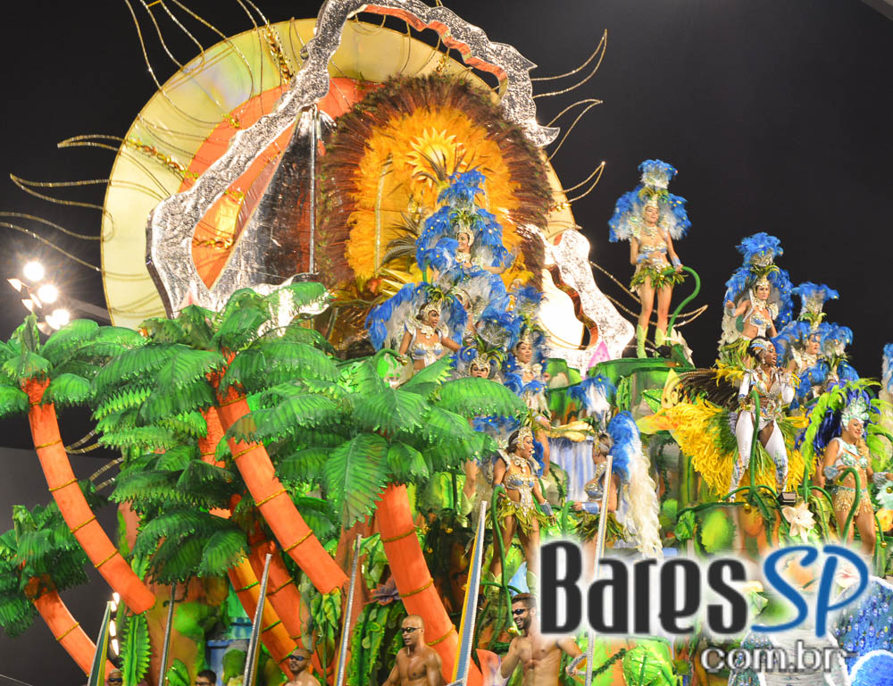 Camarote Bar Brahma promoveu a Fantastica Festa do Chopp com shows de Tiago Abravanel e Mr. Catra Camarote Bar Brahma promoveu a Fantastica Festa do Chopp com shows de Tiago Abravanel e Mr. Catra