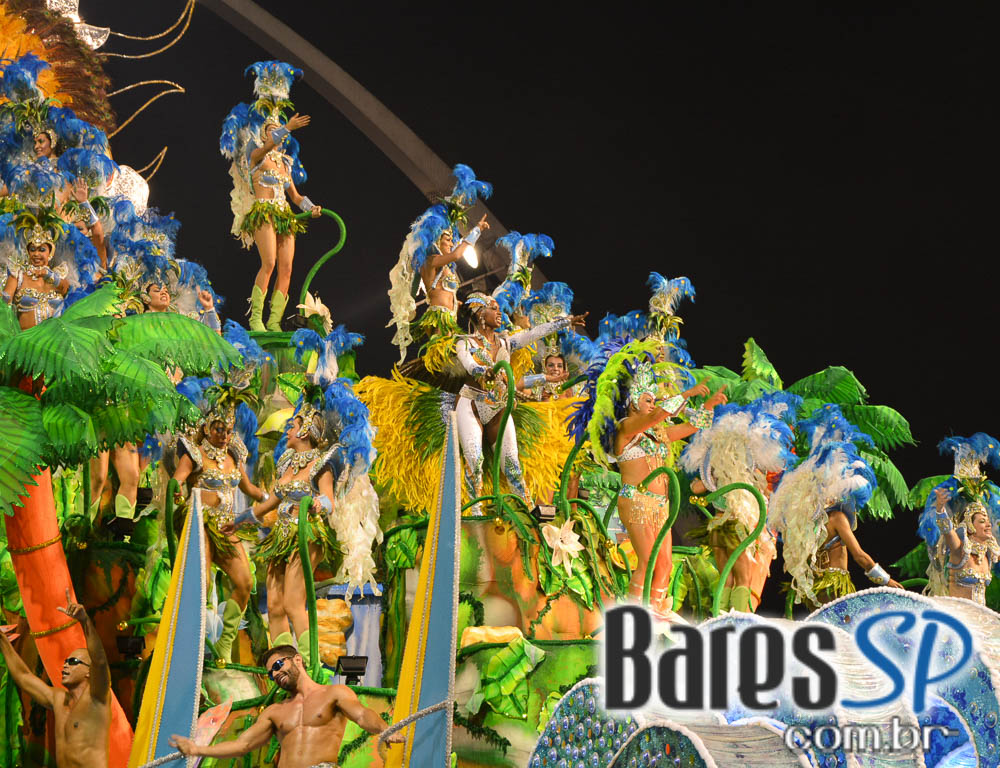 Camarote Bar Brahma promoveu a Fantastica Festa do Chopp com shows de Tiago Abravanel e Mr. Catra Camarote Bar Brahma promoveu a Fantastica Festa do Chopp com shows de Tiago Abravanel e Mr. Catra