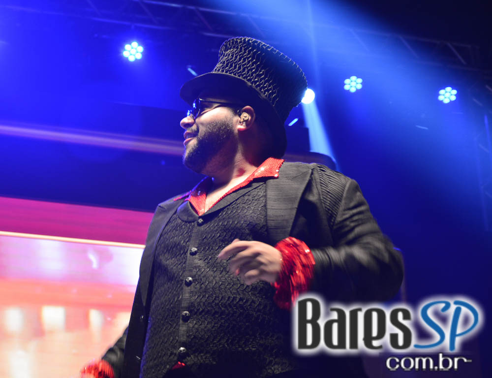 Camarote Bar Brahma promoveu a Fantastica Festa do Chopp com shows de Tiago Abravanel e Mr. Catra Camarote Bar Brahma promoveu a Fantastica Festa do Chopp com shows de Tiago Abravanel e Mr. Catra