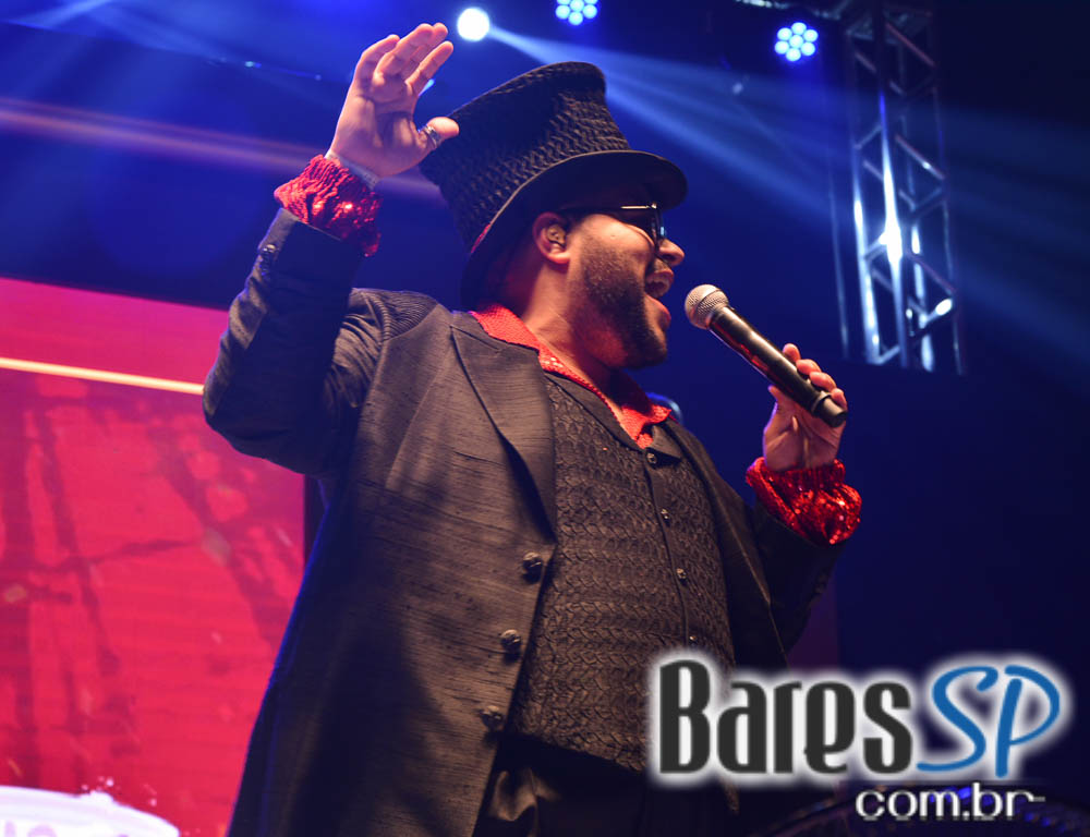 Camarote Bar Brahma promoveu a Fantastica Festa do Chopp com shows de Tiago Abravanel e Mr. Catra Camarote Bar Brahma promoveu a Fantastica Festa do Chopp com shows de Tiago Abravanel e Mr. Catra